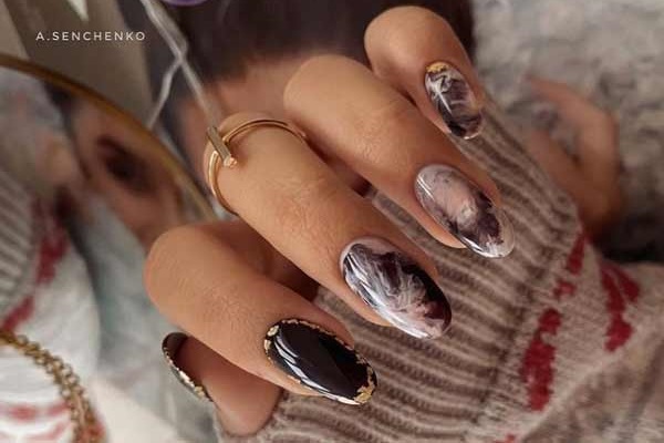 Chic dark manicure