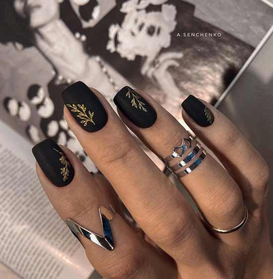 Fashionable black manicure