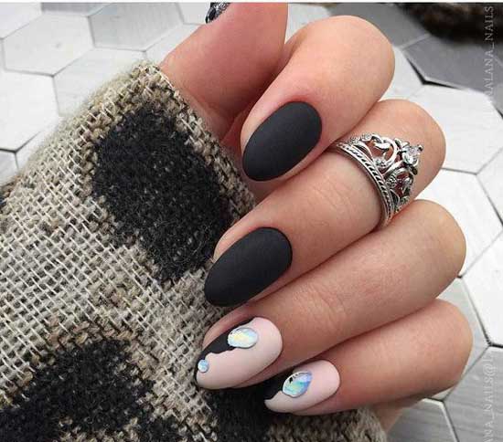 Dark manicure - unicorn tear