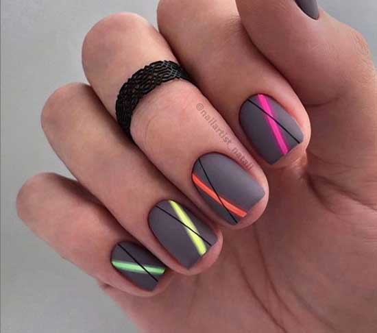 Dark gray manicure