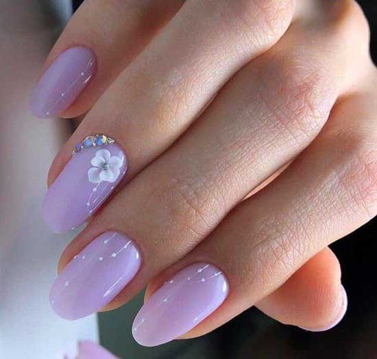 Pastel manicure