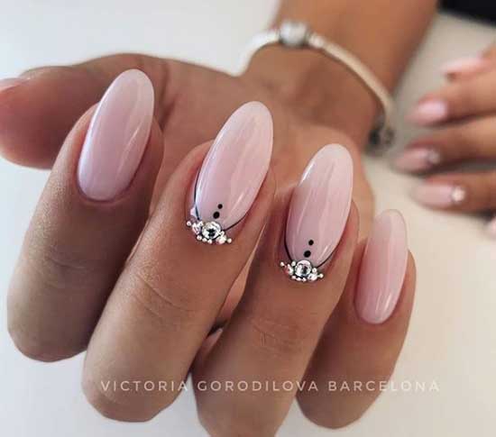 Elegant manicure in the style of minimalism