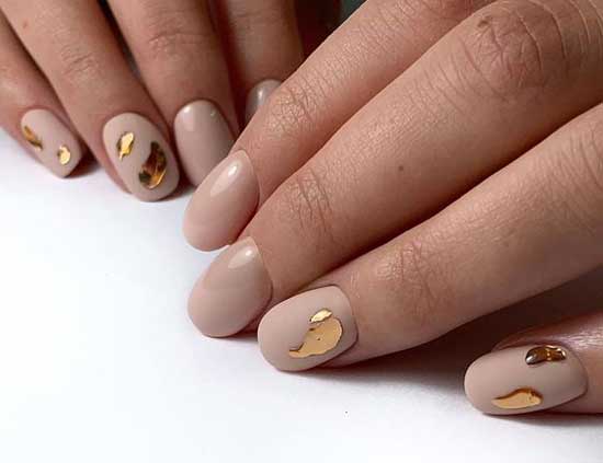 Liquid metal - elegant manicure designs