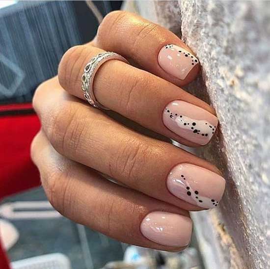 Elegant manicure paint splatter design