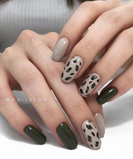 Two-tone leopard-print manicure