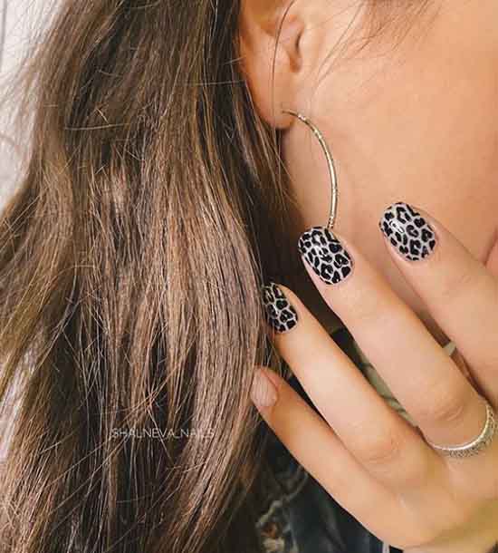 Leopard manicure: design in the photo in different techniques, shades