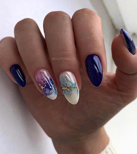 Blue manicure with a pattern