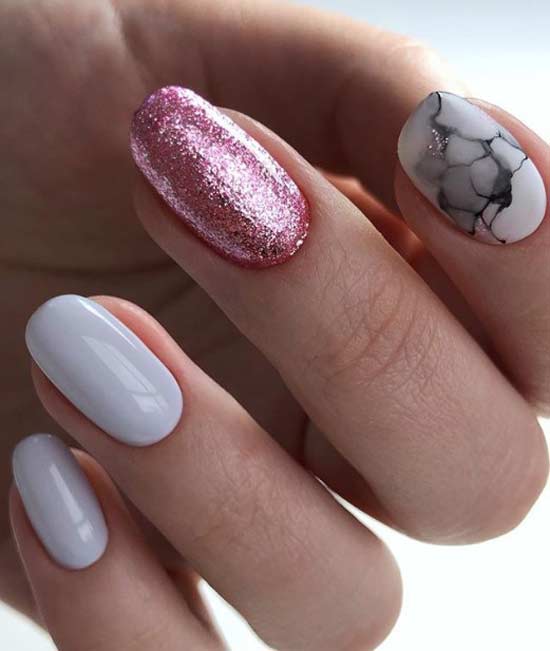 The combination of decor in the design of oval nails