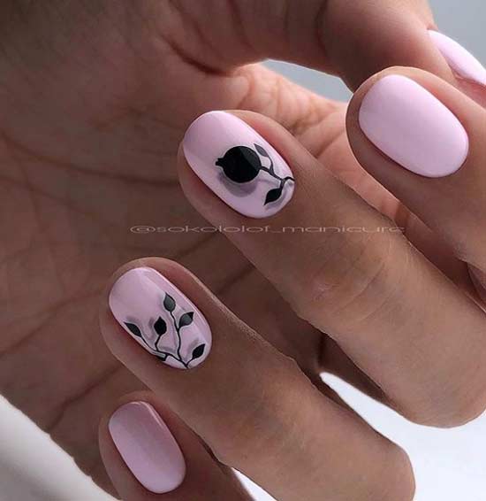 Minimalistic oval nail design