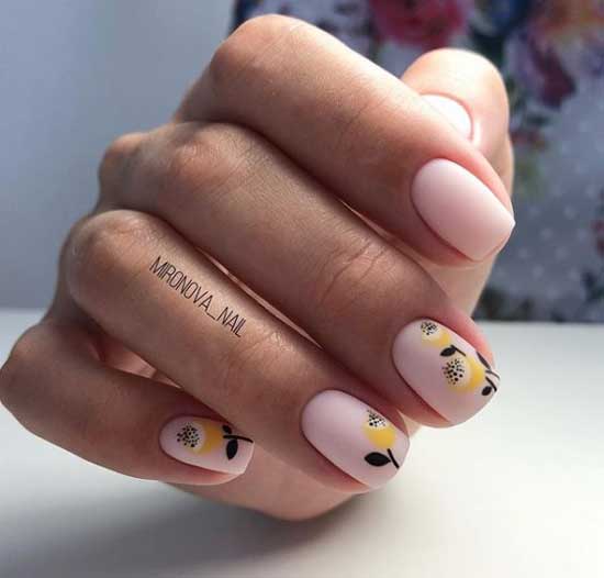 Dessins minimalistes pour ongles courts