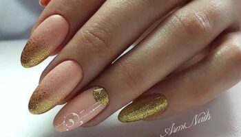 Beautiful ideas of manicure for the New Year