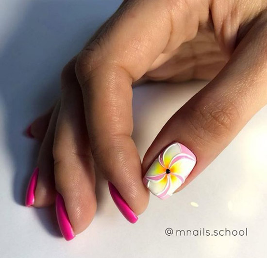 Manicure with a pattern