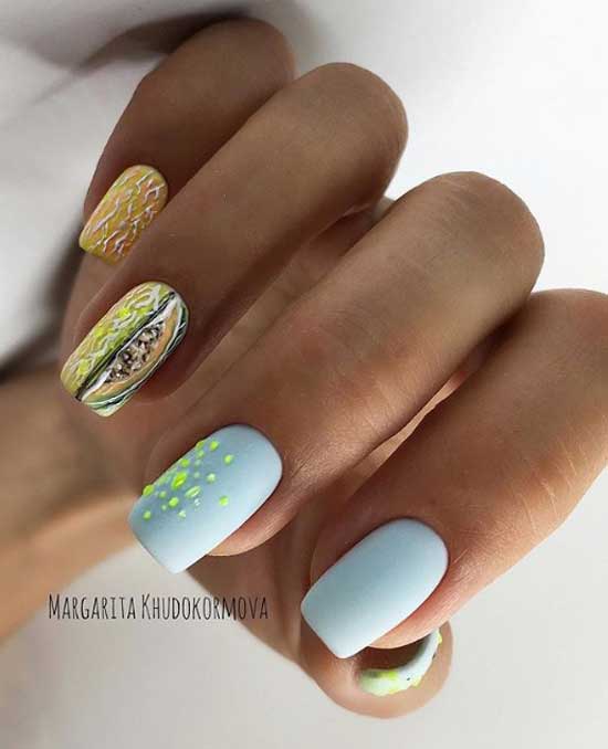 Manucure juteuse avec nail art