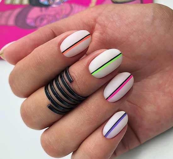 Simple manicure with stripes