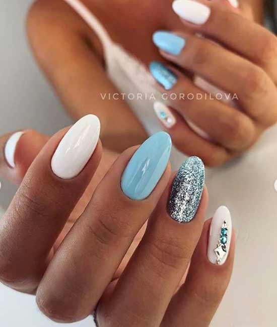 Blue and white design of New Year's manicure