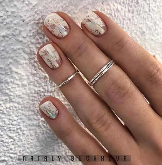 Light manicure with foil