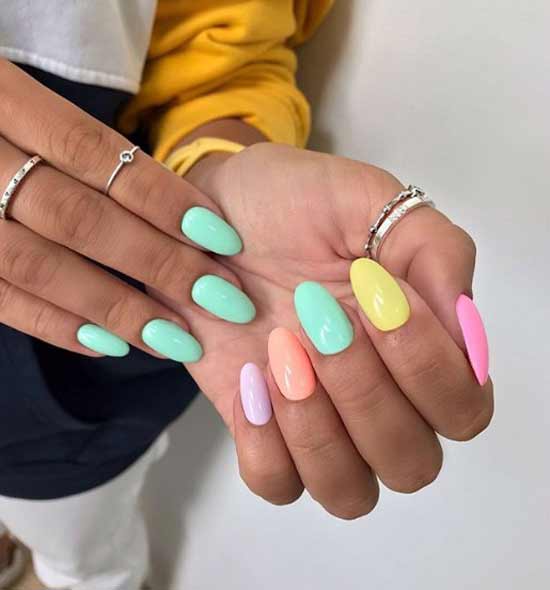 Different manicure in pastel colors