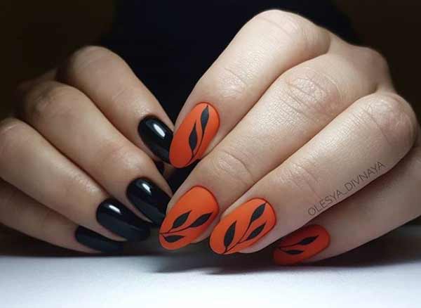 Manicure with simple leaves