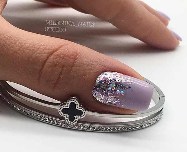 Sequins in manicure multi-colored and with silver