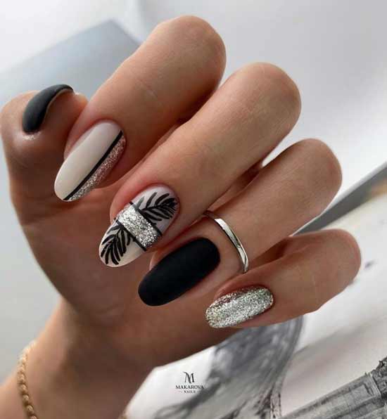 Silver nail design