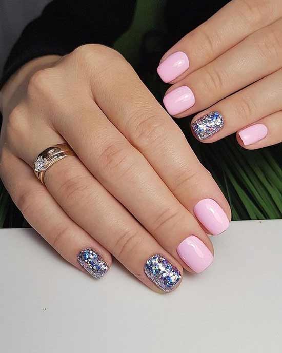 Pink-silver manicure on short nails