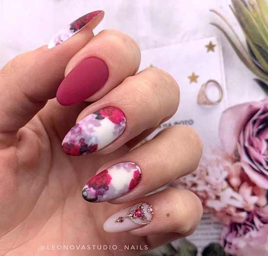 Burgundy matte manicure with a pattern