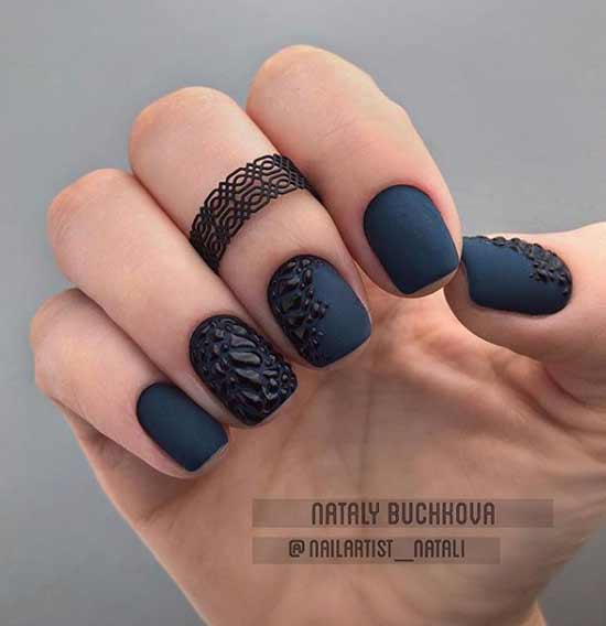 Manicure with black snake print photo short nails