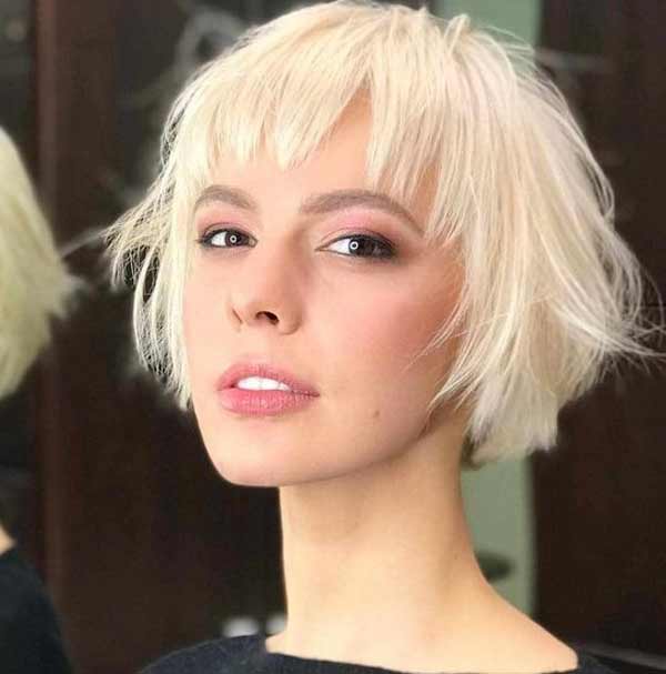 Short bob with short bangs photo