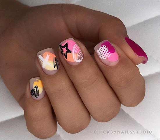 Manicure watercolor strokes on short nails