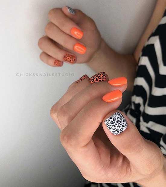 Two-tone manicure short nails