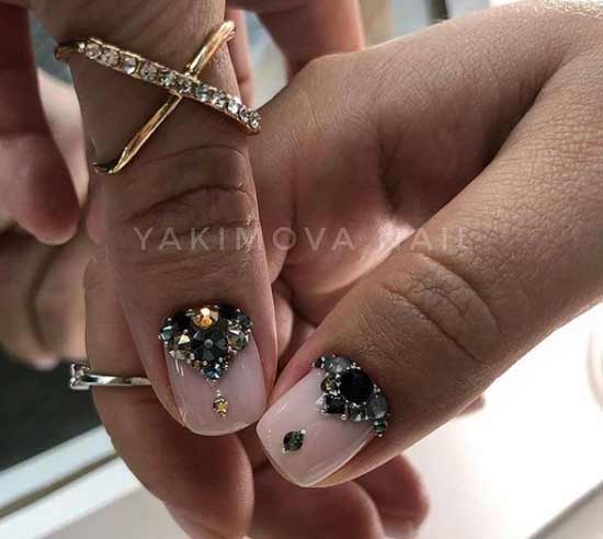 Nude manicure with rhinestones