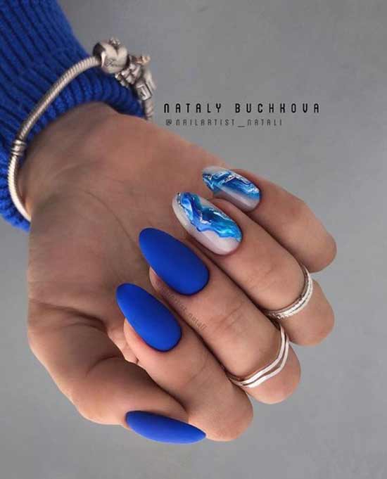 Blue-blue manicure