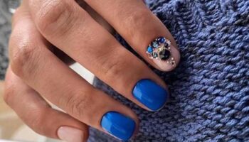 Manicure in trendy blue