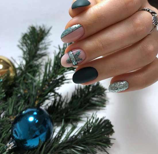 Winter with stripe manicure