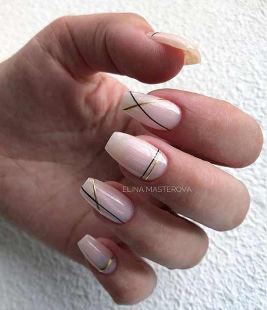 Graphic nail art