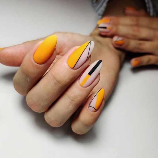 Ongles à géométrie colorée