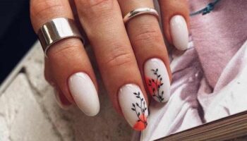 Delicate manicure long nails