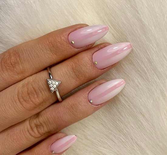 Delicate geometric manicure long nails