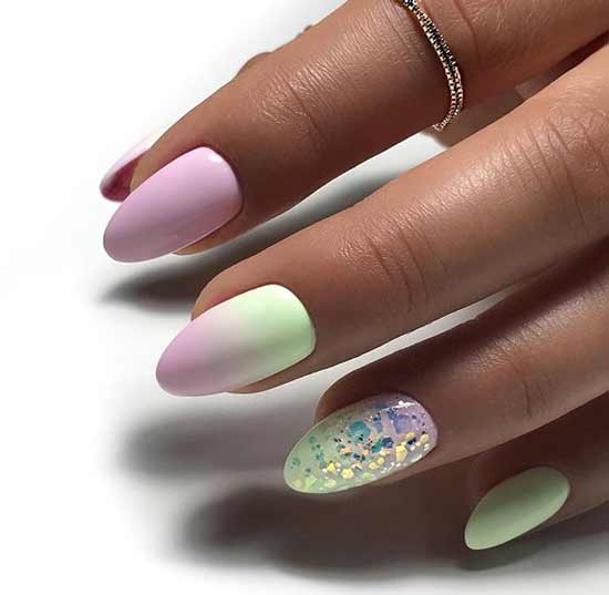 Chic gradient on nails