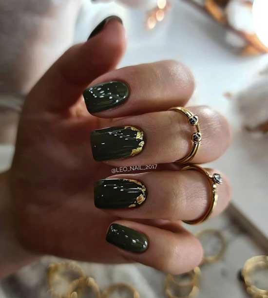 Chic green manicure