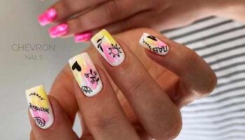 Bright manicure spring