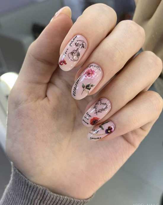 Nails flowers