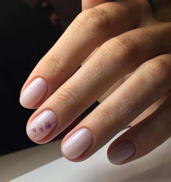 Nude manicure with a flower spring