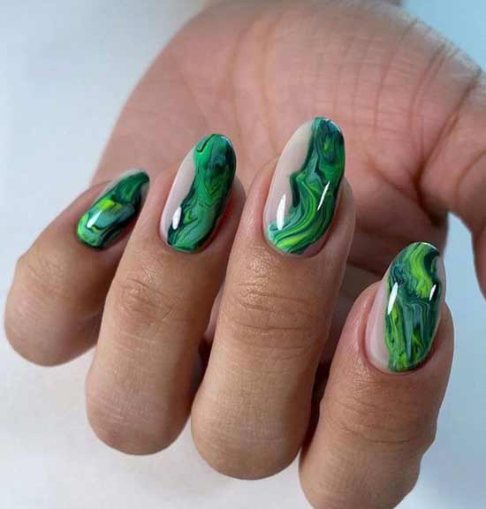 Green print on nails