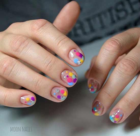 manicure with colored circles