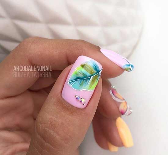 Plant green pattern on the nails