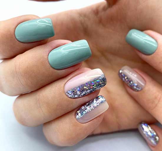 Emerald color glitter manicure