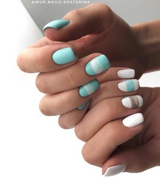 Mint striped manicure