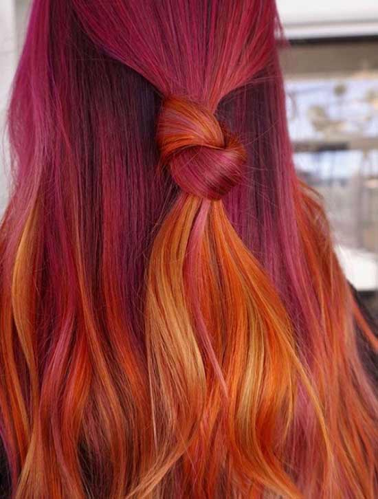 Coloration rouge-orange des cheveux longs