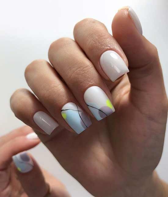 Light manicure short nails